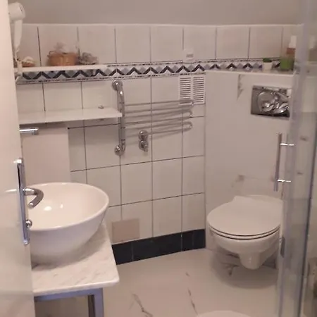 Josip דירה קורצולה